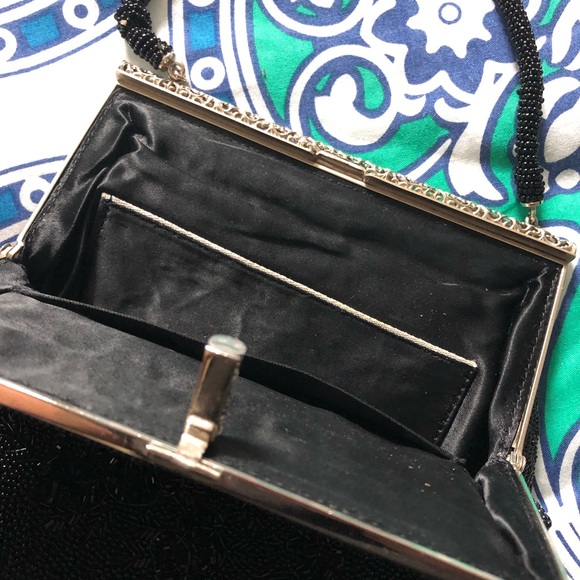 Vintage beaded black evening clutch with sterling - Picture 5 of 5